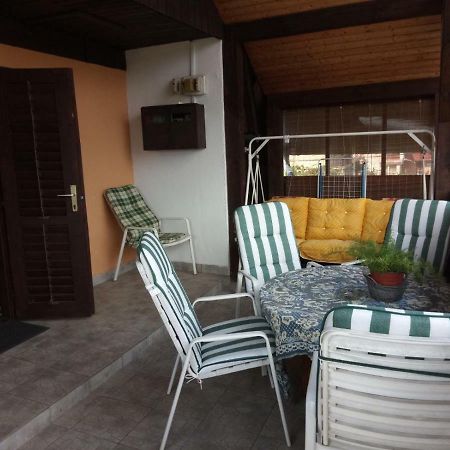 Karos Central Apartmanhaz ザラカロシュ エクステリア 写真