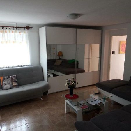 Karos Central Apartmanhaz ザラカロシュ エクステリア 写真