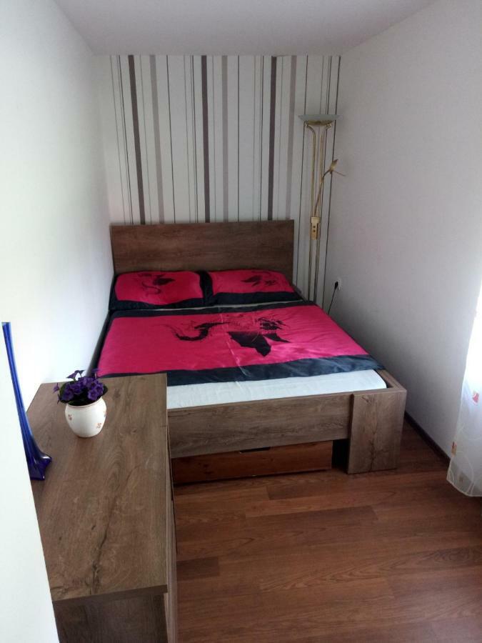 Karos Central Apartmanhaz ザラカロシュ エクステリア 写真